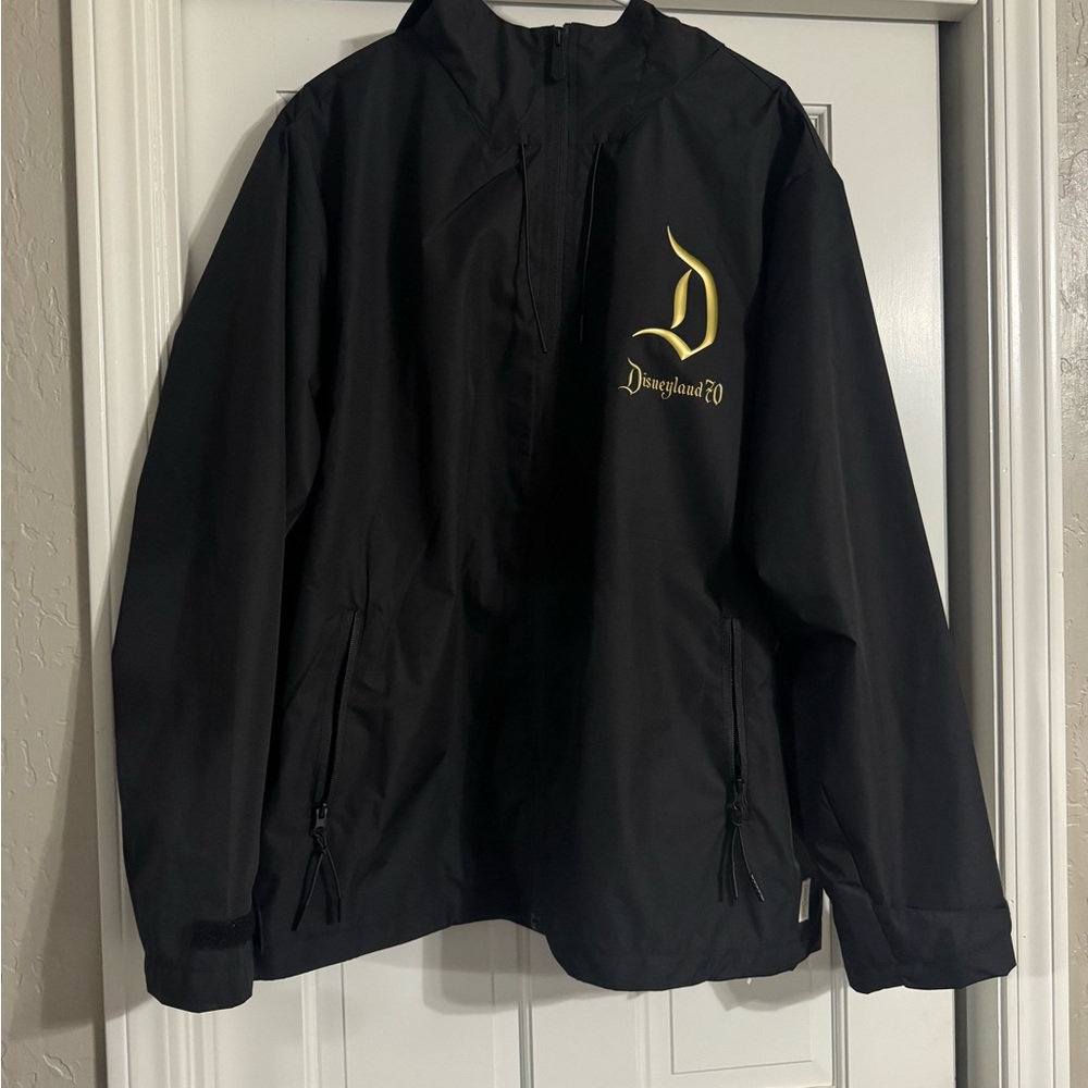 2025 Disneyland 70th Anniversary Black Windbreaker Jacket - Size XL - NWT
